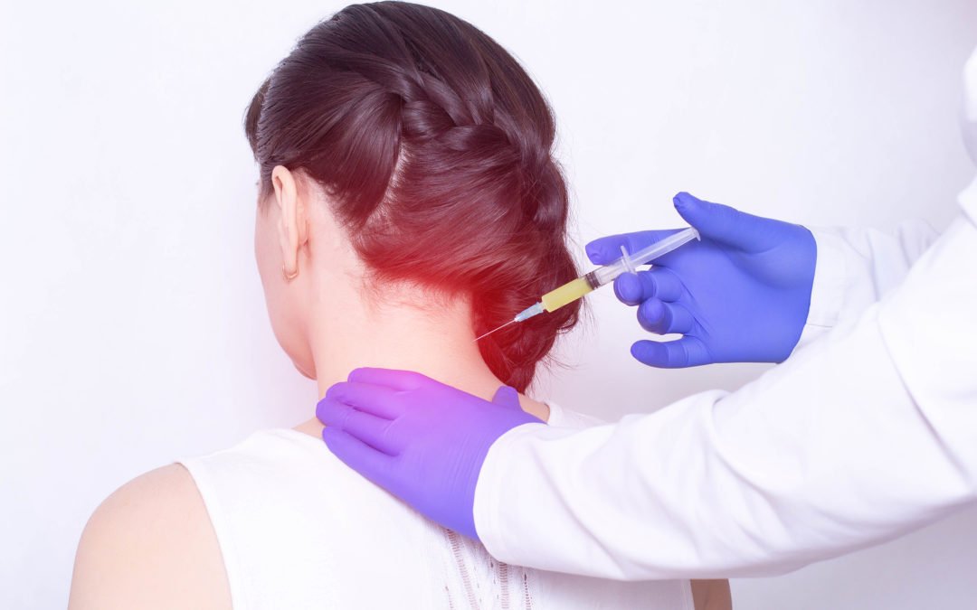 Doctor Injects Plasma Therapy Into The Girls Neck To Relieve Pai